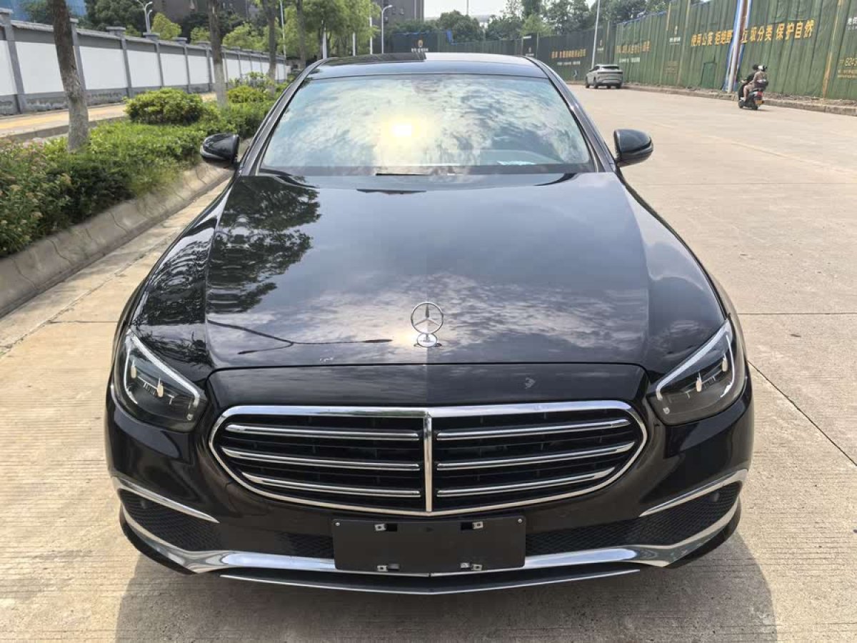 奔馳 奔馳E級(jí)  2022款 改款 E 260 L圖片