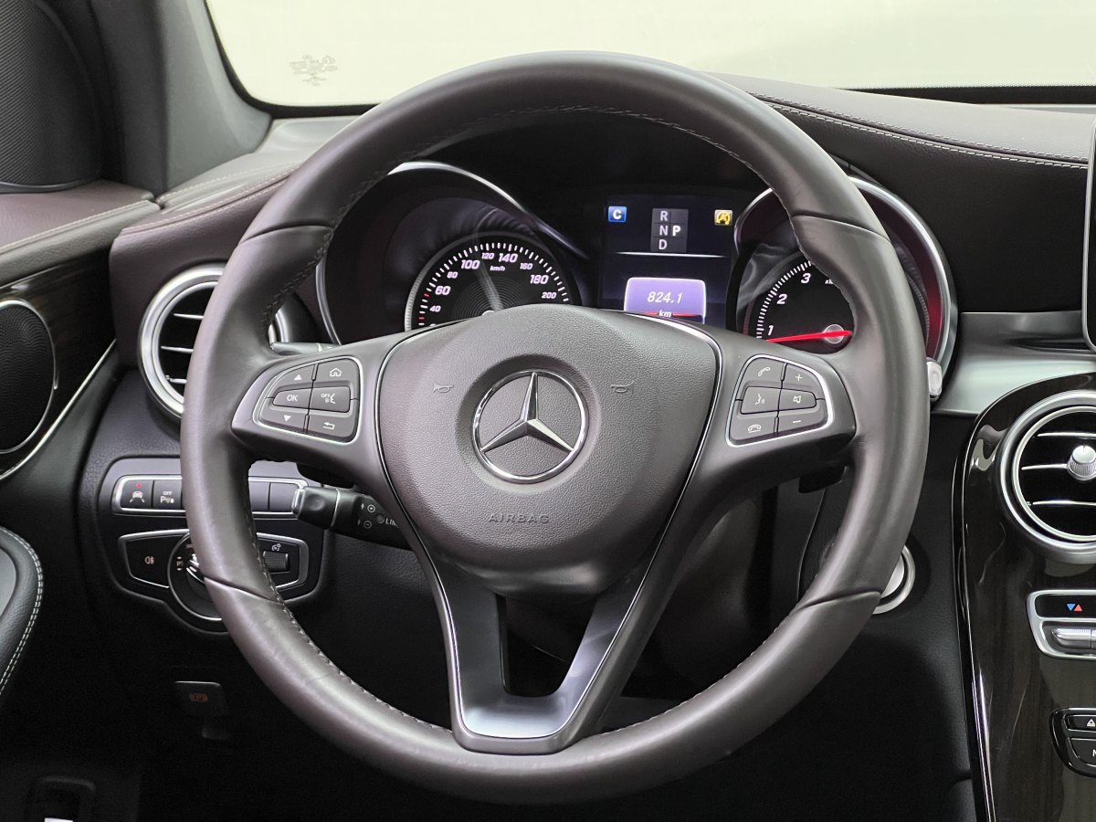 奔馳 奔馳GLC  2018款 改款 GLC 260 4MATIC 豪華型圖片