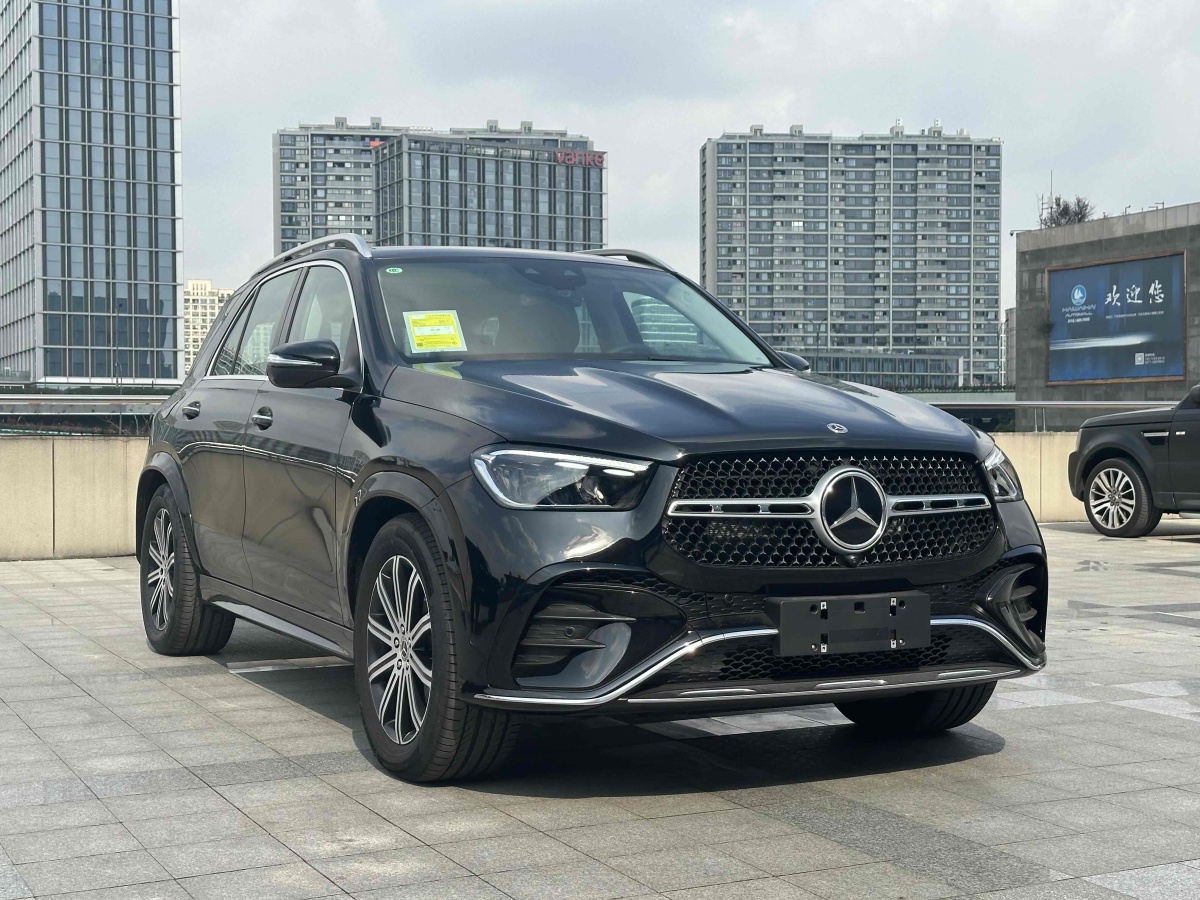 奔馳 奔馳GLE  2023款 GLE 350 4MATIC 時(shí)尚型圖片