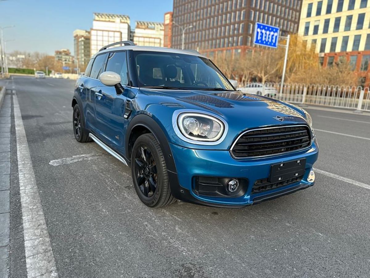 MINI COUNTRYMAN  2019款 1.5T COOPER ALL4 藝術(shù)家周末旅行版圖片