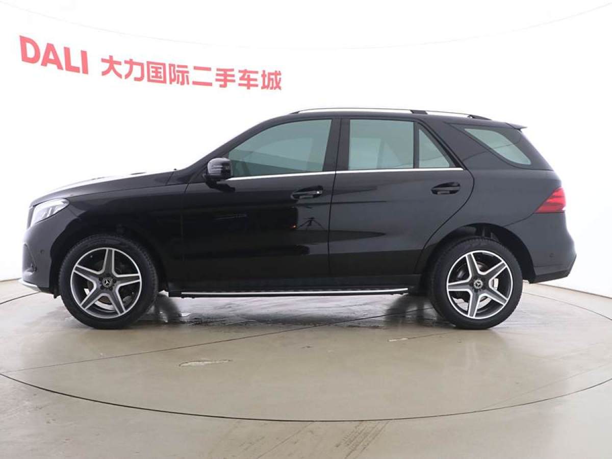 奔馳 奔馳GLE  2017款 GLE 320 4MATIC 豪華型圖片