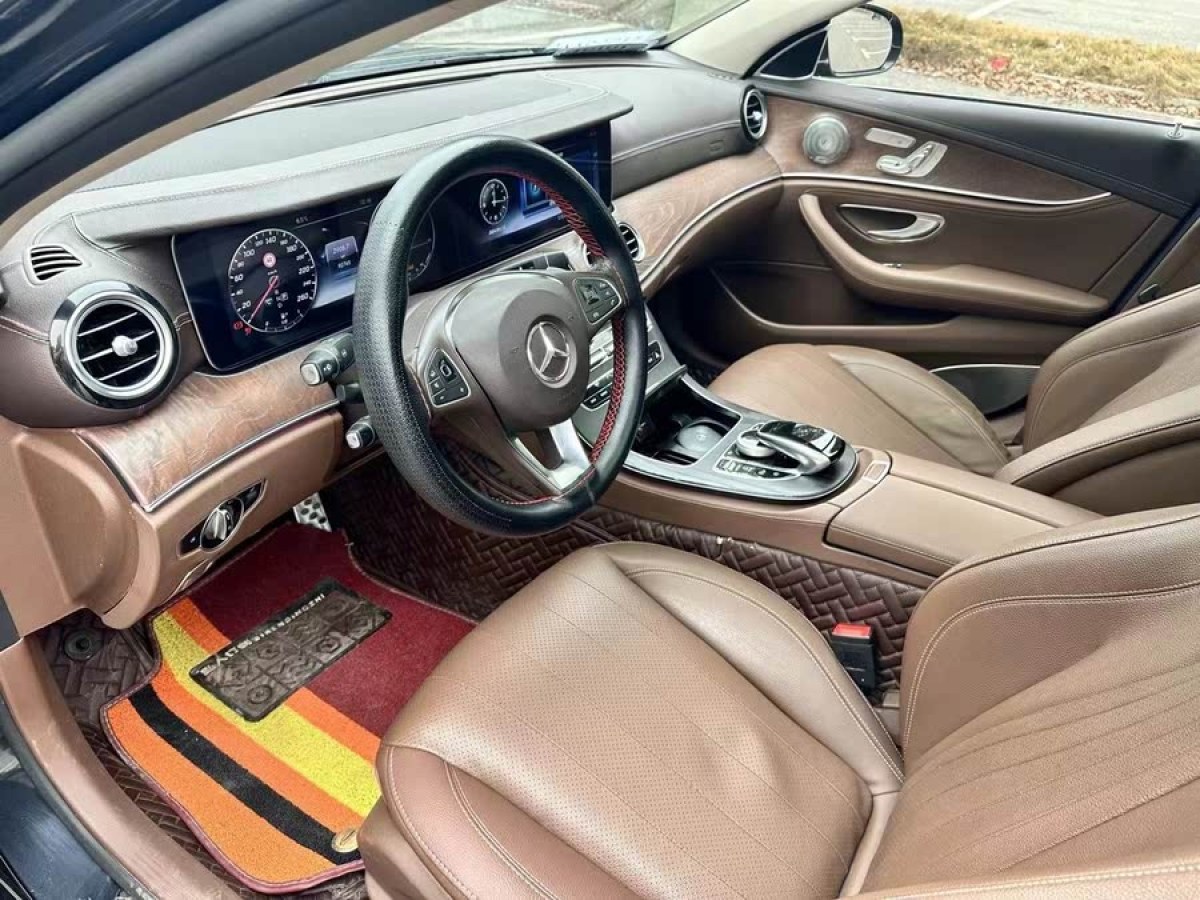 奔馳 奔馳E級  2019款 改款 E 300 L 豪華型圖片