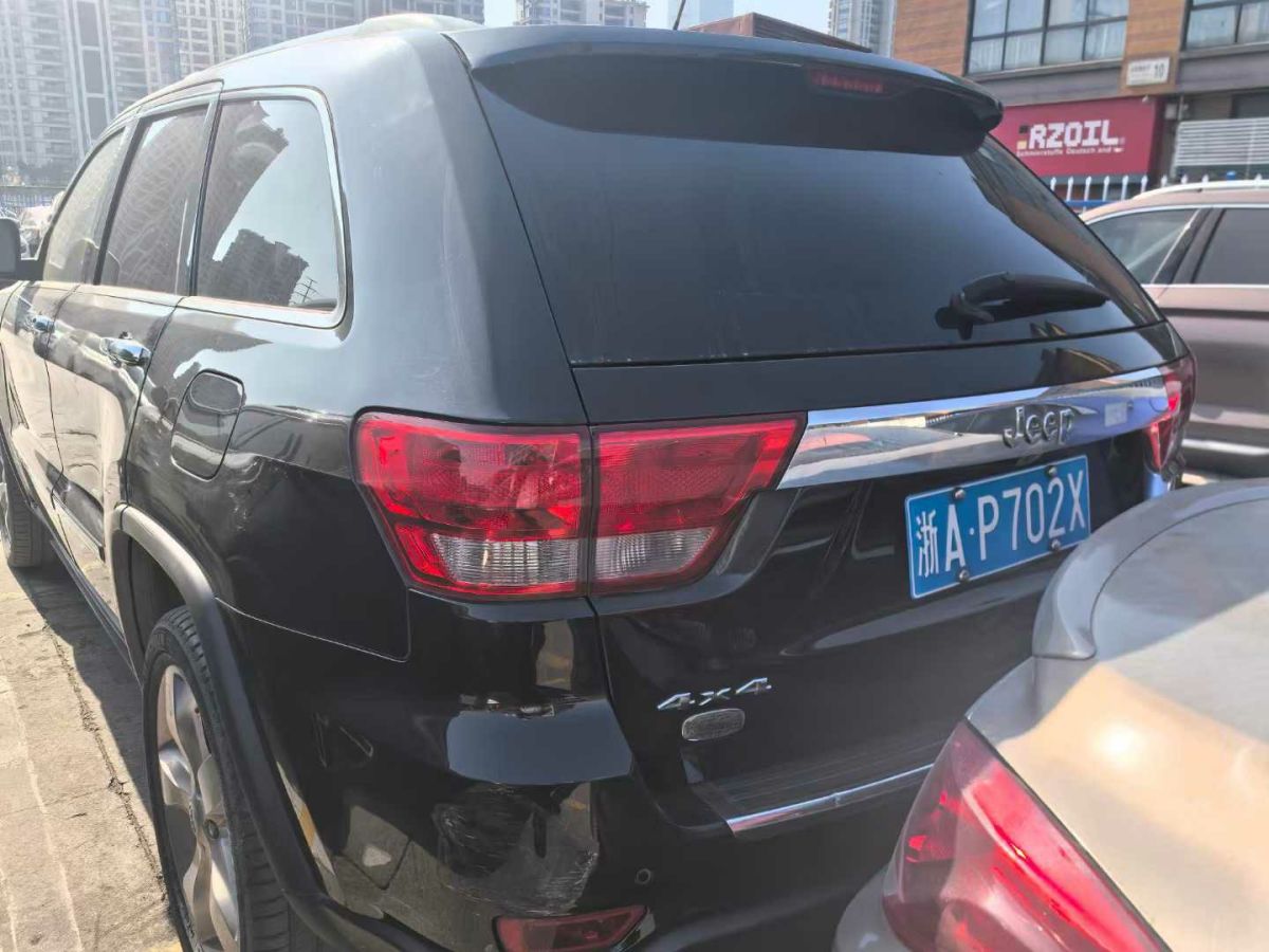 Jeep 大切諾基  2012款 3.6L 周年導(dǎo)航版圖片