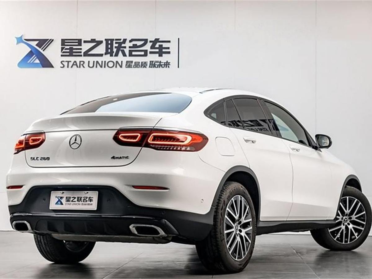 奔馳 奔馳GLC  2023款 改款 GLC 260 4MATIC 轎跑SUV圖片