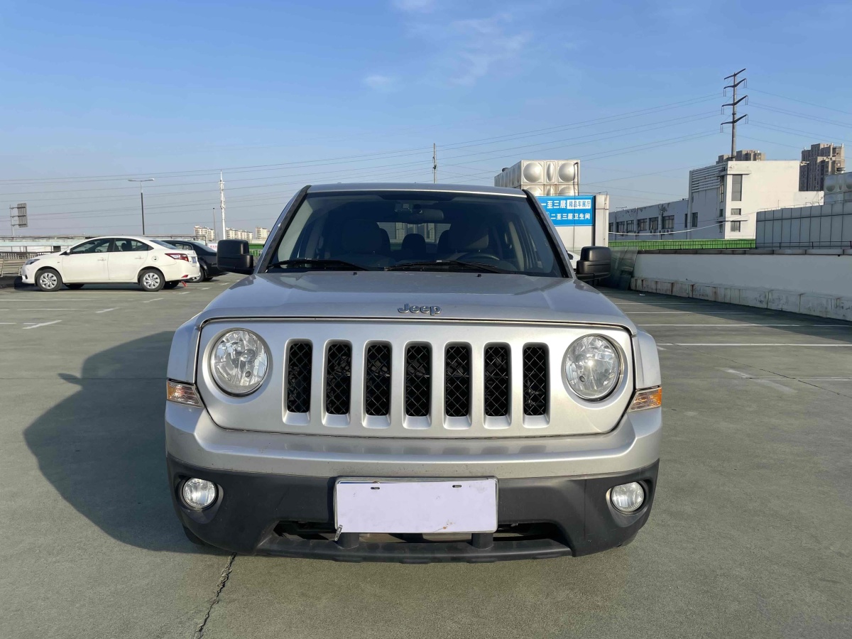 Jeep 自由客  2014款 2.4L 運動版圖片