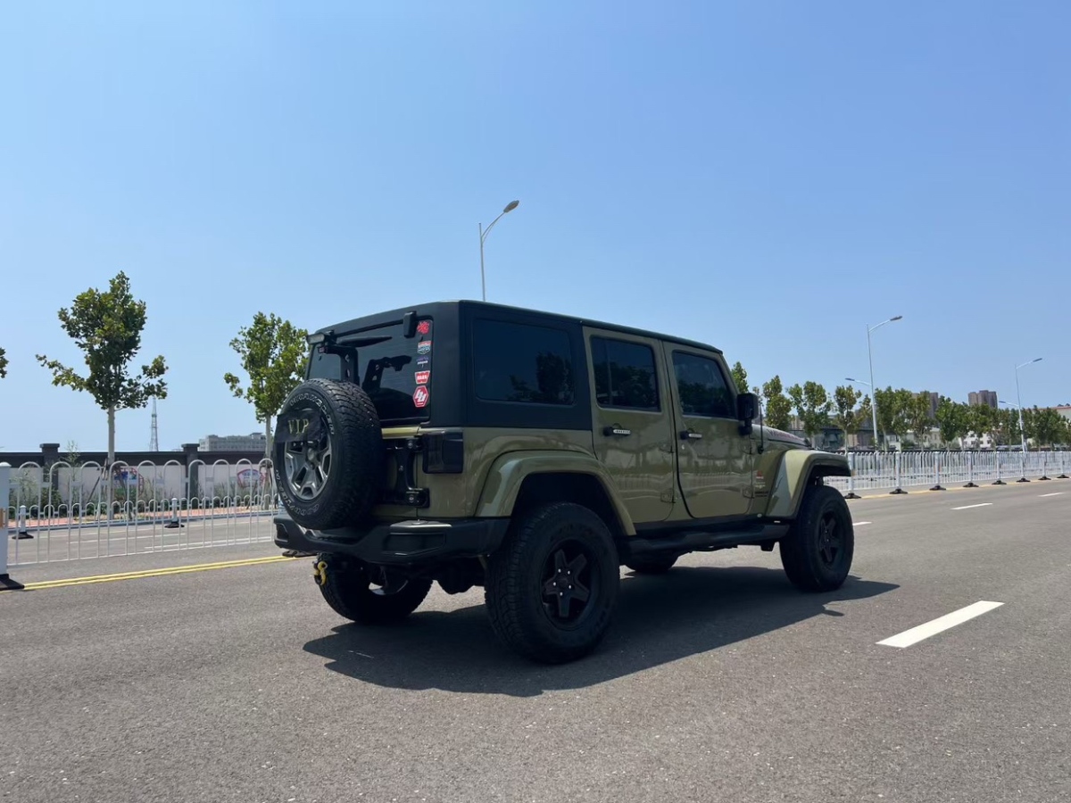 2013年8月Jeep 牧馬人  2013款 3.6L Rubicon 四門版