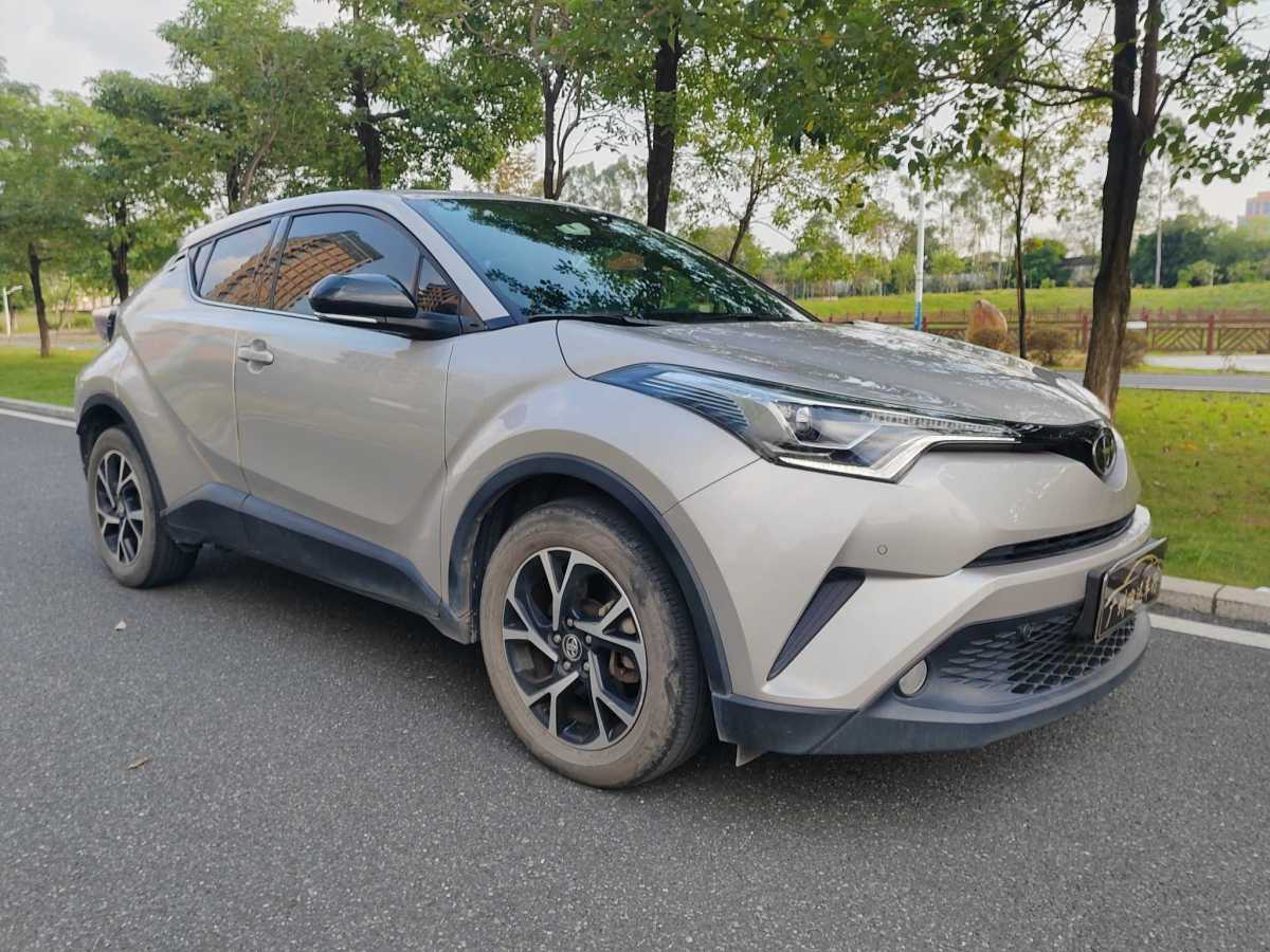 豐田 C-HR  2018款 2.0L 豪華版 國(guó)V圖片