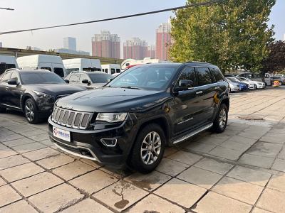 2014年1月 Jeep 大切諾基(進(jìn)口) 3.0L 舒享導(dǎo)航版圖片