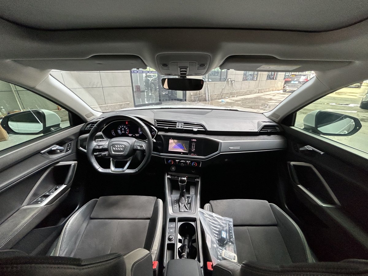 2020年3月奧迪 奧迪Q3  2024款 35 TFSI 時(shí)尚動(dòng)感型