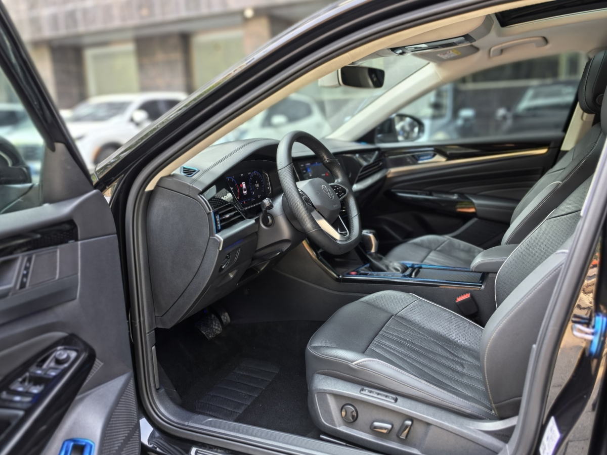 大眾 帕薩特  2022款 330TSI 豪華版圖片