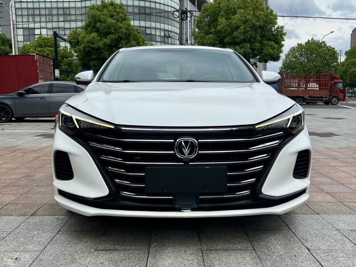 長(zhǎng)安 逸動(dòng)  2021款 PLUS 1.6L GDI CVT豪華型圖片