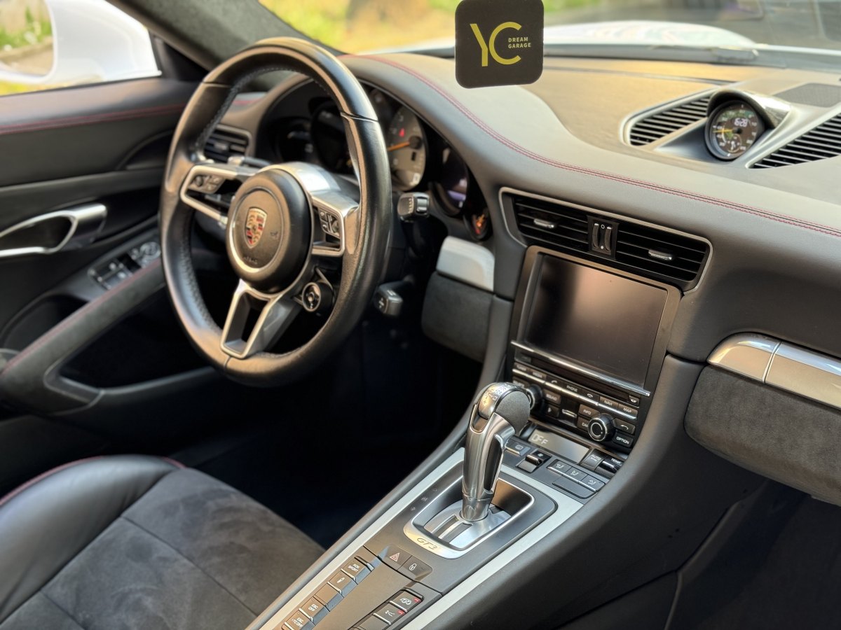 2015年2月保时捷 911  2013款 GT3 3.8L