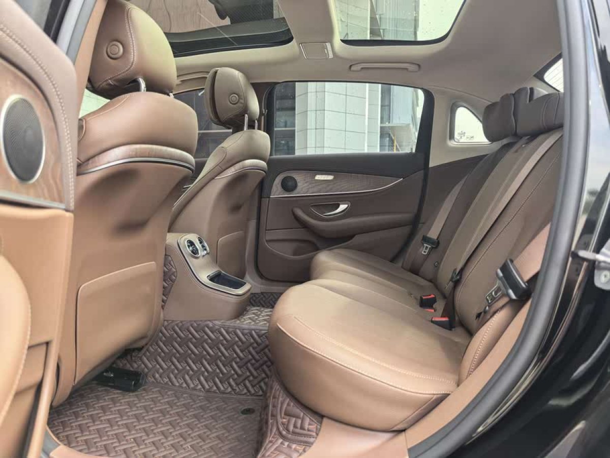 奔馳 奔馳E級(jí)  2021款 改款 E 300 L 時(shí)尚型圖片