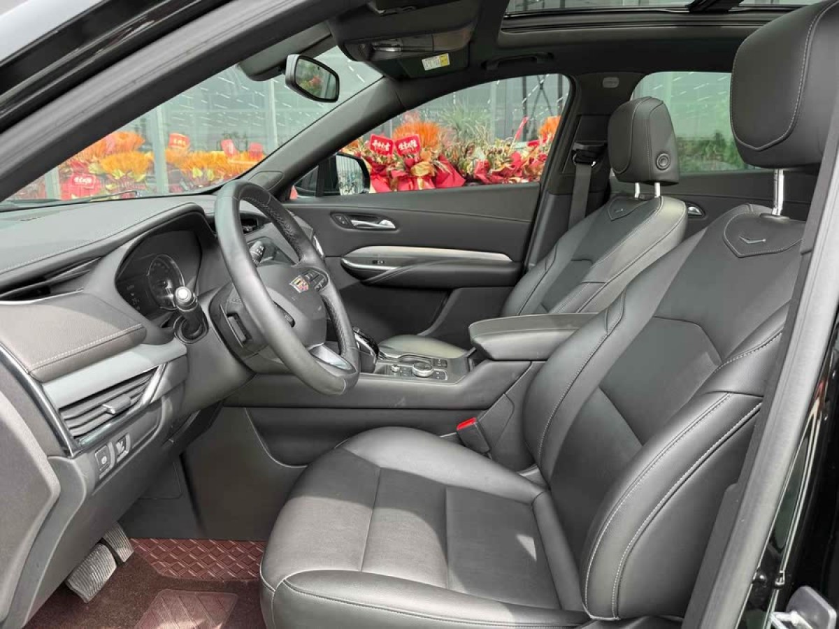凱迪拉克 XT4  2020款 改款 28T 兩驅(qū)領(lǐng)先型圖片