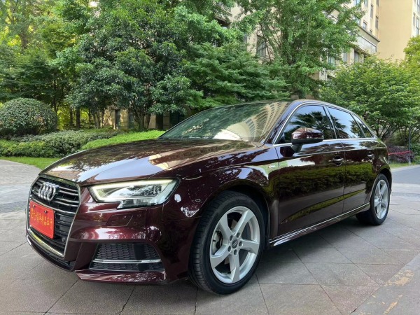 奥迪 奥迪A3  2019款 Sportback 35 TFSI 时尚型 国V