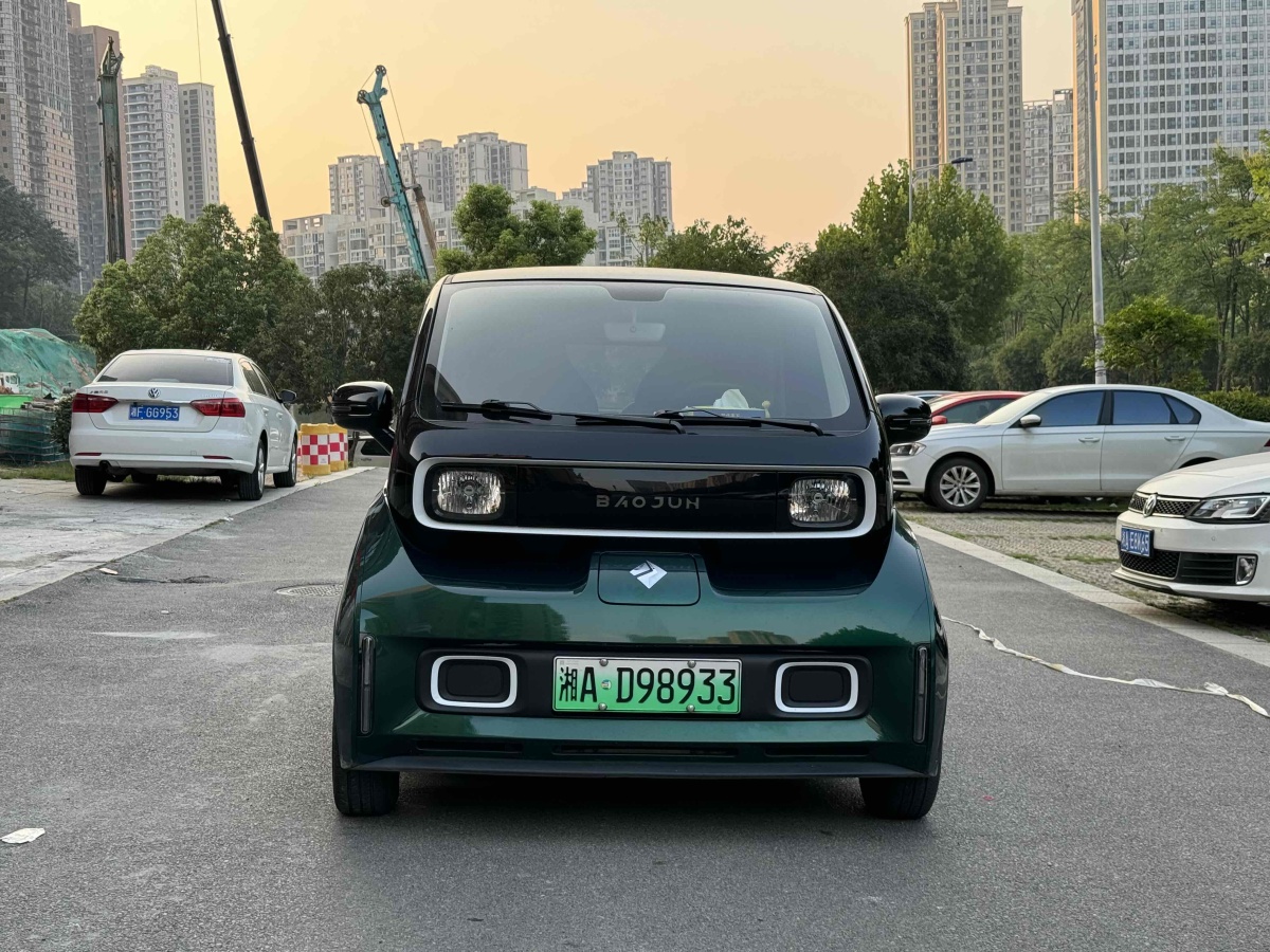 寶駿 寶駿KiWi EV  2022款 設(shè)計師輕享版 三元鋰圖片