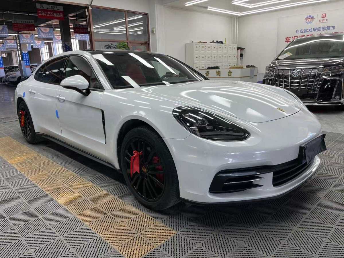 2019年1月保時(shí)捷 Panamera  2017款 Panamera 行政加長(zhǎng)版 3.0T