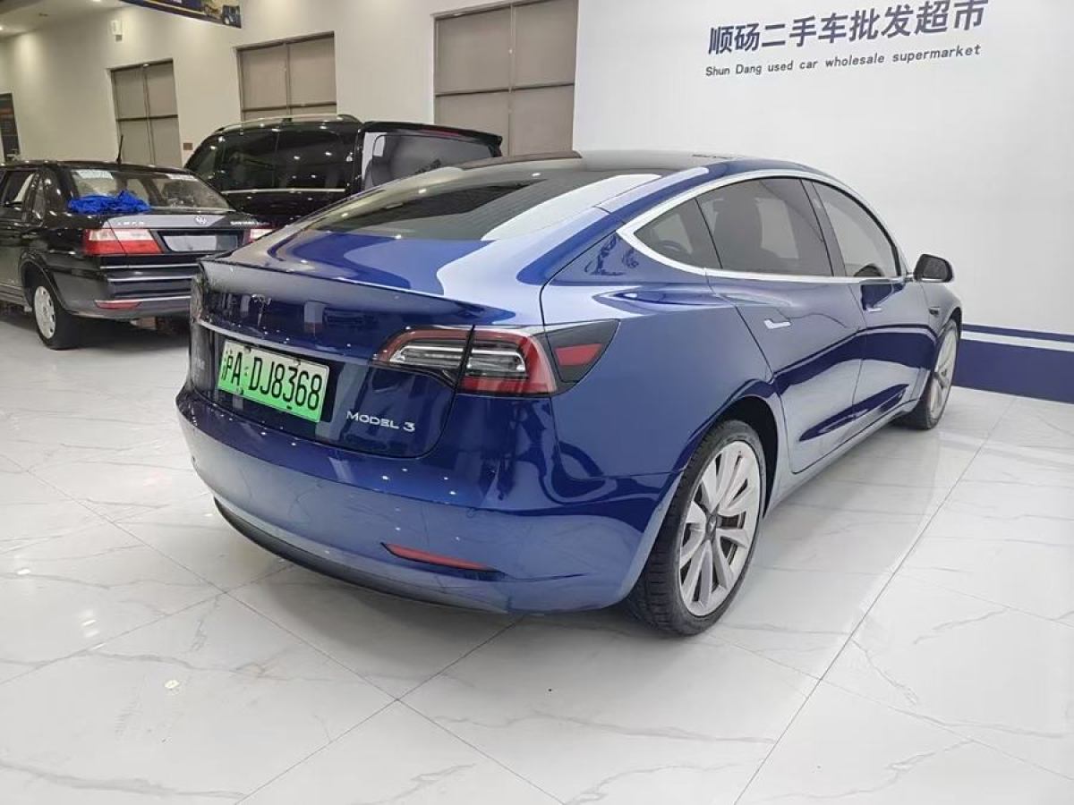 2020年7月特斯拉 Model 3  2019款 標(biāo)準(zhǔn)續(xù)航后驅(qū)升級版