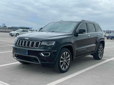 2019年3月 Jeep 大切諾基(進(jìn)口) 3.0L 舒享導(dǎo)航版圖片