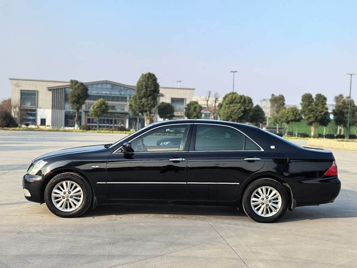 豐田 皇冠  2007款 2.5L Royal 導(dǎo)航版圖片