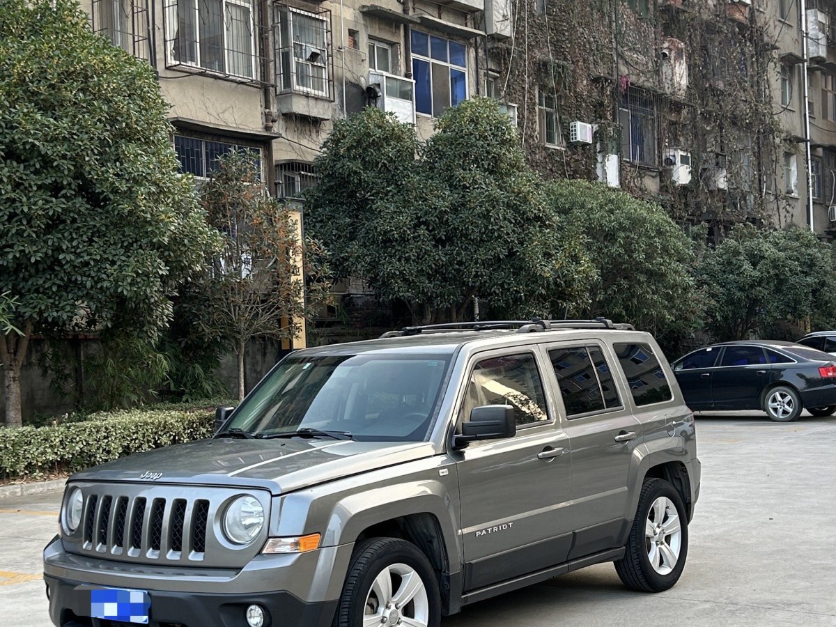 Jeep 自由客  2014款 2.4L 運動版圖片