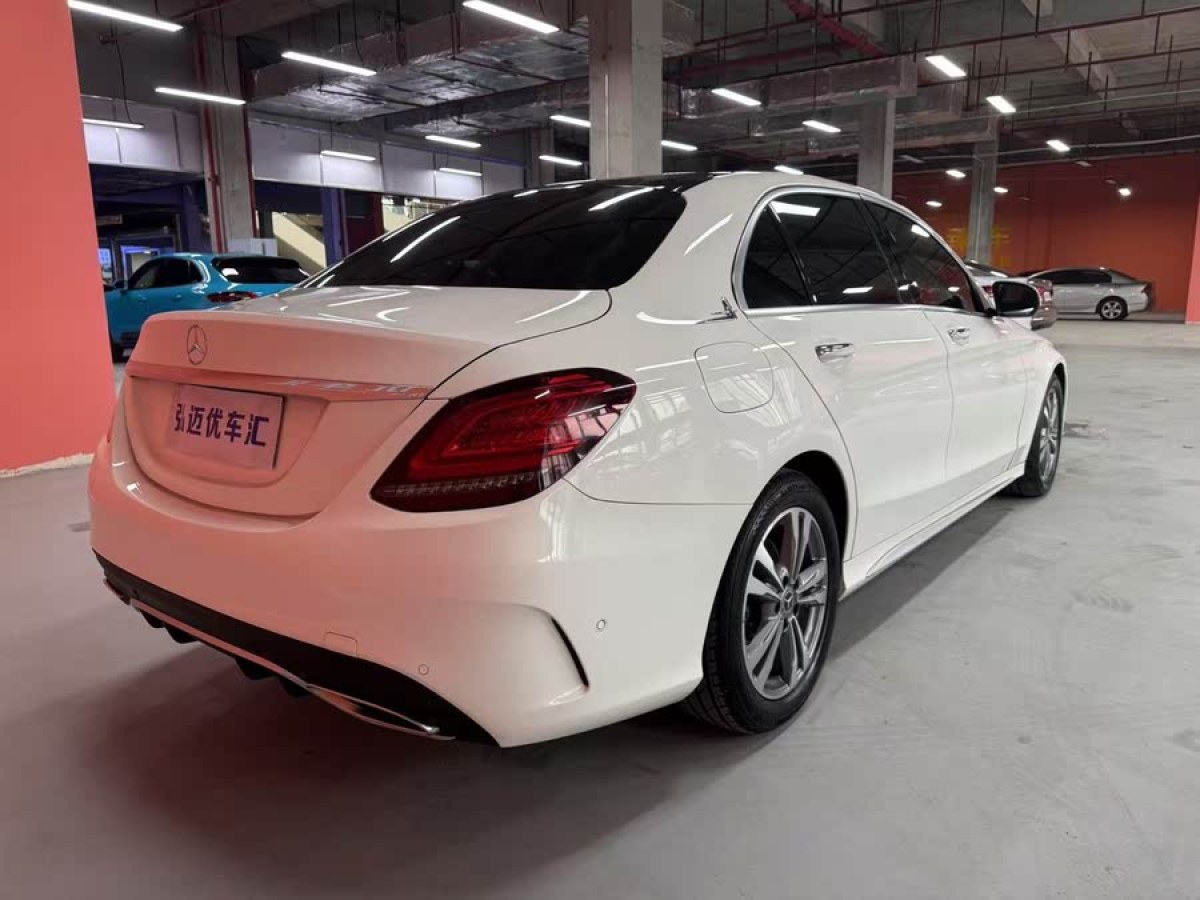奔馳 奔馳C級(jí)  2019款 C 180 L 時(shí)尚型運(yùn)動(dòng)版圖片