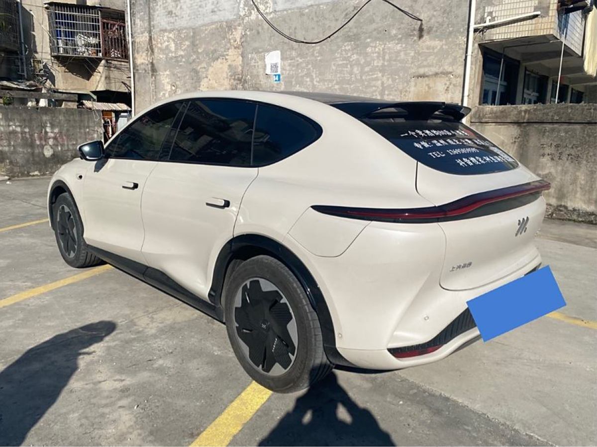 智己 智己LS7  2023款 77kWh Urban Fit后驅(qū)版圖片