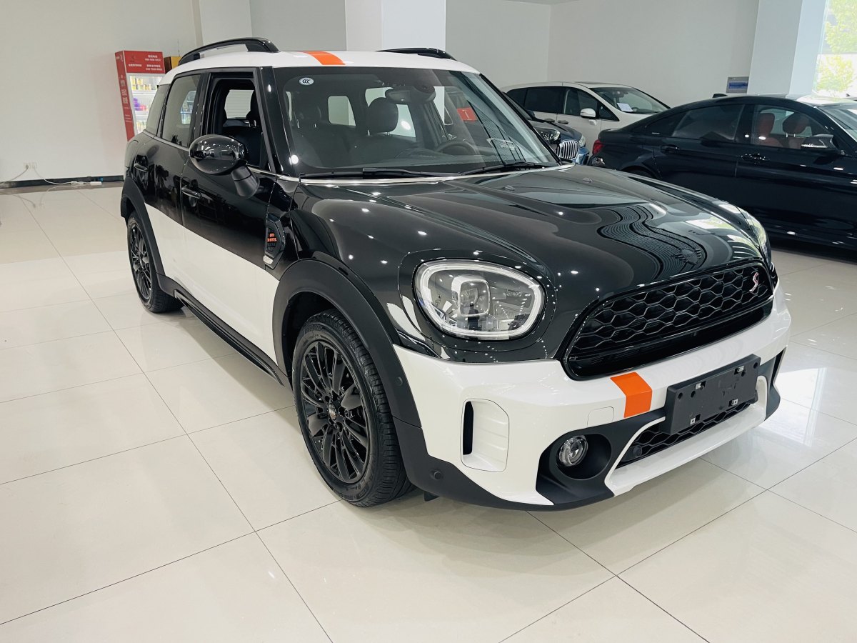 MINI COUNTRYMAN  2023款 改款 2.0T COOPER S ALL4 留白特别版图片