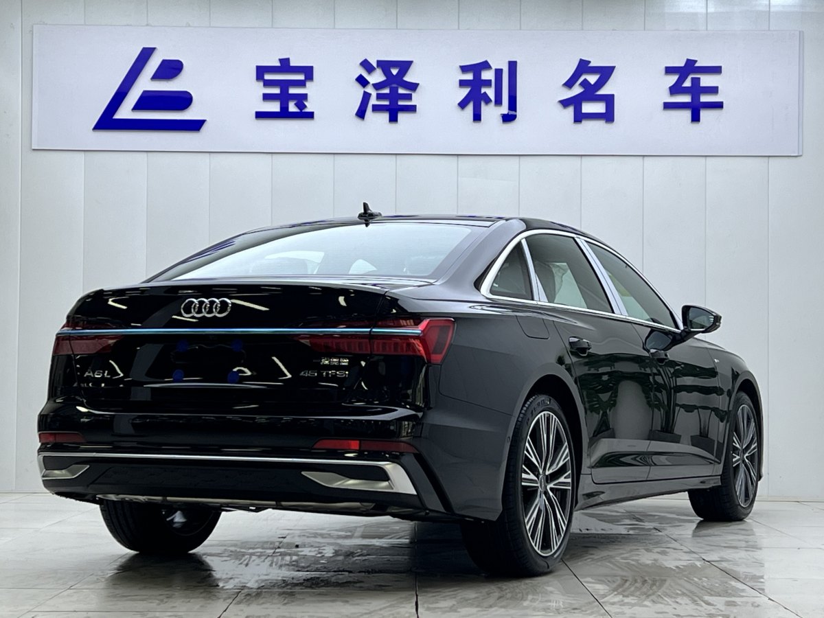 奧迪 奧迪A6L  2025款 45 TFSI 臻選動感型圖片