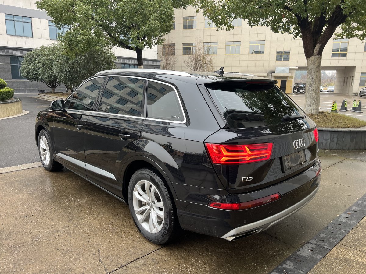 奧迪 奧迪Q7  2018款 45 TFSI 技術(shù)型圖片