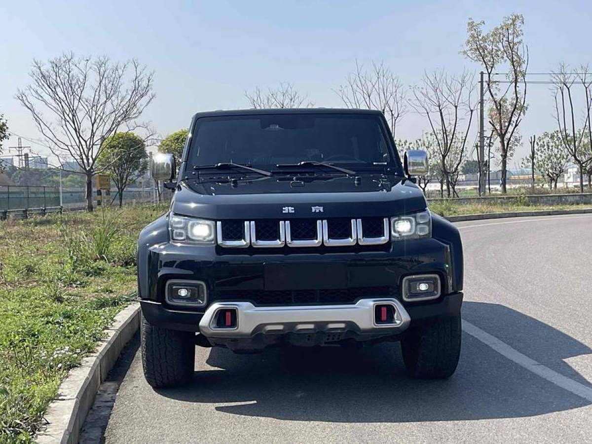 北京 BJ40  2019款  PLUS 2.3T 自動(dòng)四驅(qū)尊享版 國(guó)VI圖片