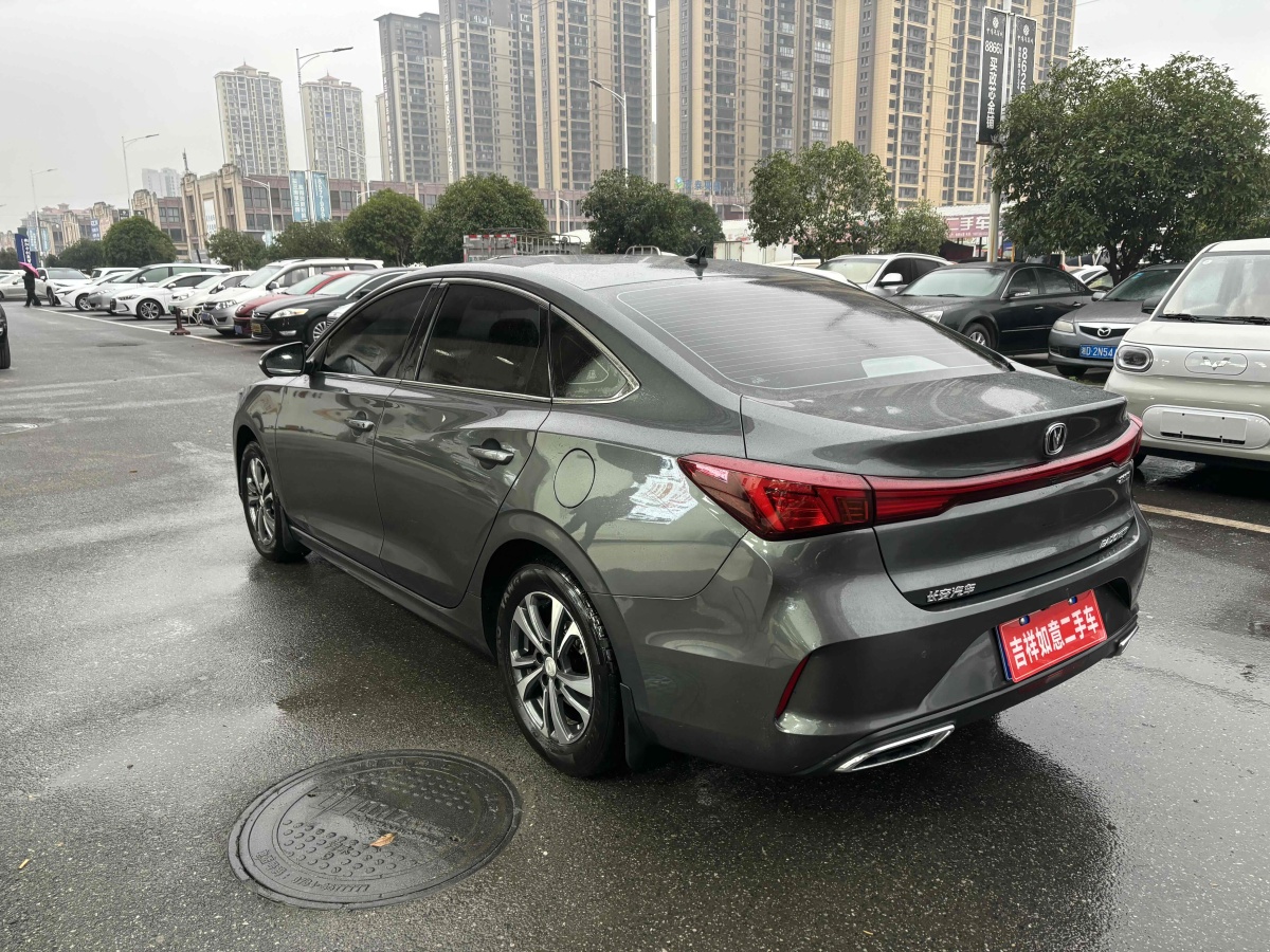 长安 逸动  2023款 畅享版 PLUS 蓝鲸NE 1.4T GDI DCT尊贵版图片