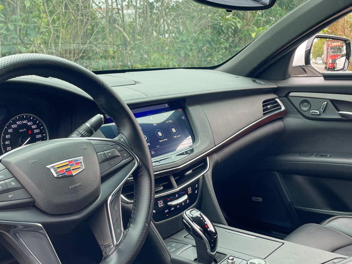 凱迪拉克 CT6  2019款 28T 精英型圖片