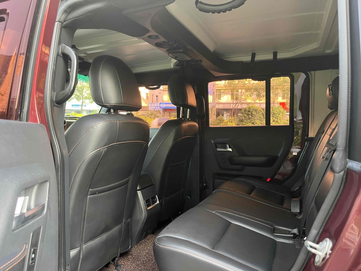 北京 BJ40  2016款 40L 2.3T 自動四驅(qū)尊享版圖片