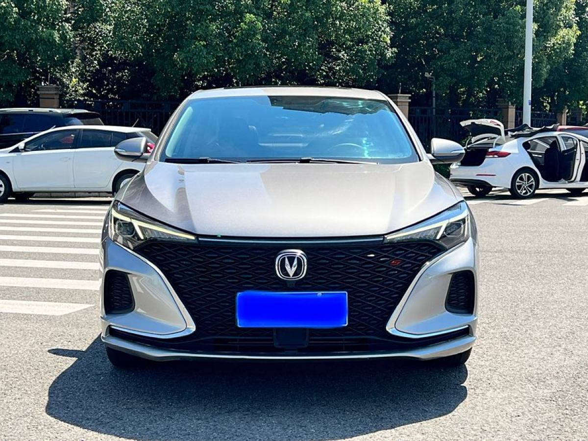 長(zhǎng)安 逸動(dòng)  2021款 PLUS 藍(lán)鯨NE 1.4T GDI DCT尊貴型圖片