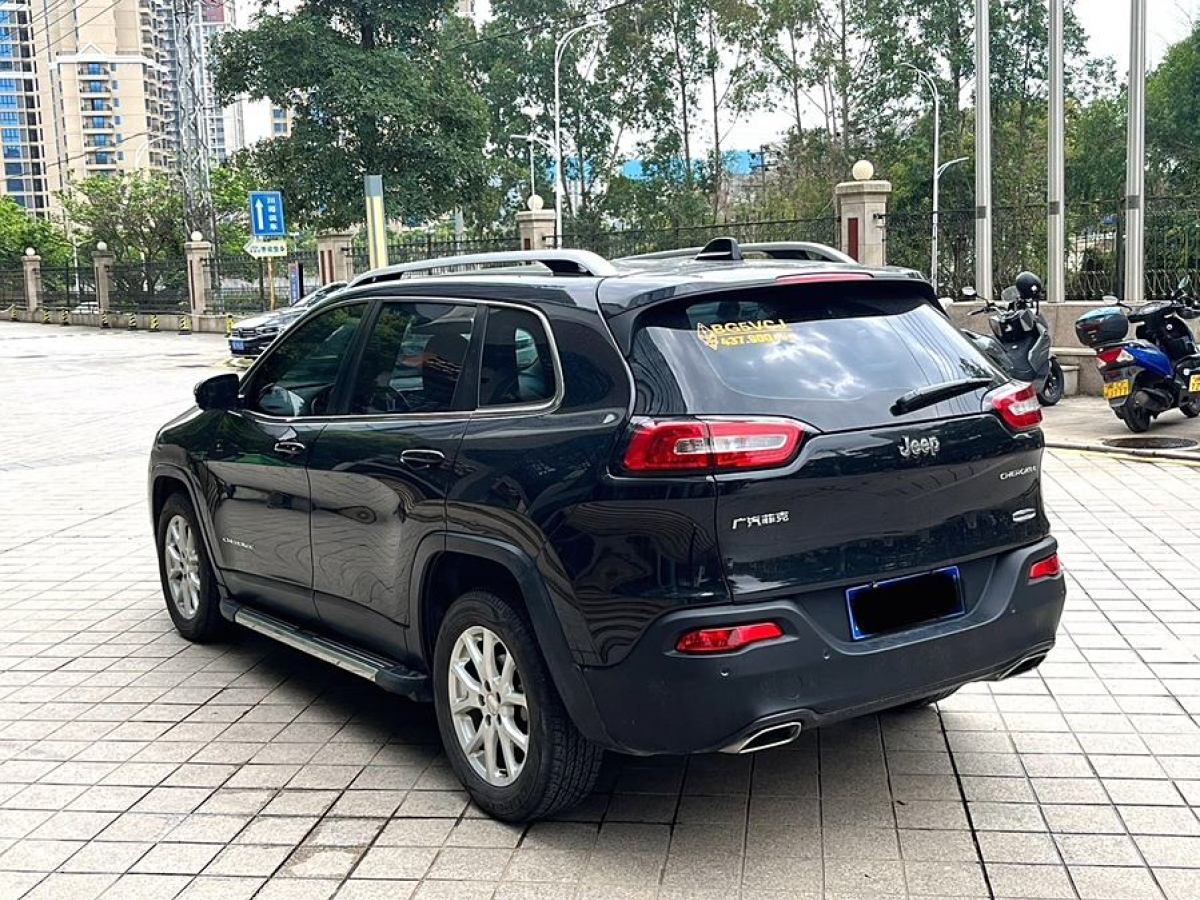 Jeep 自由光  2016款 2.4L 領(lǐng)先版圖片