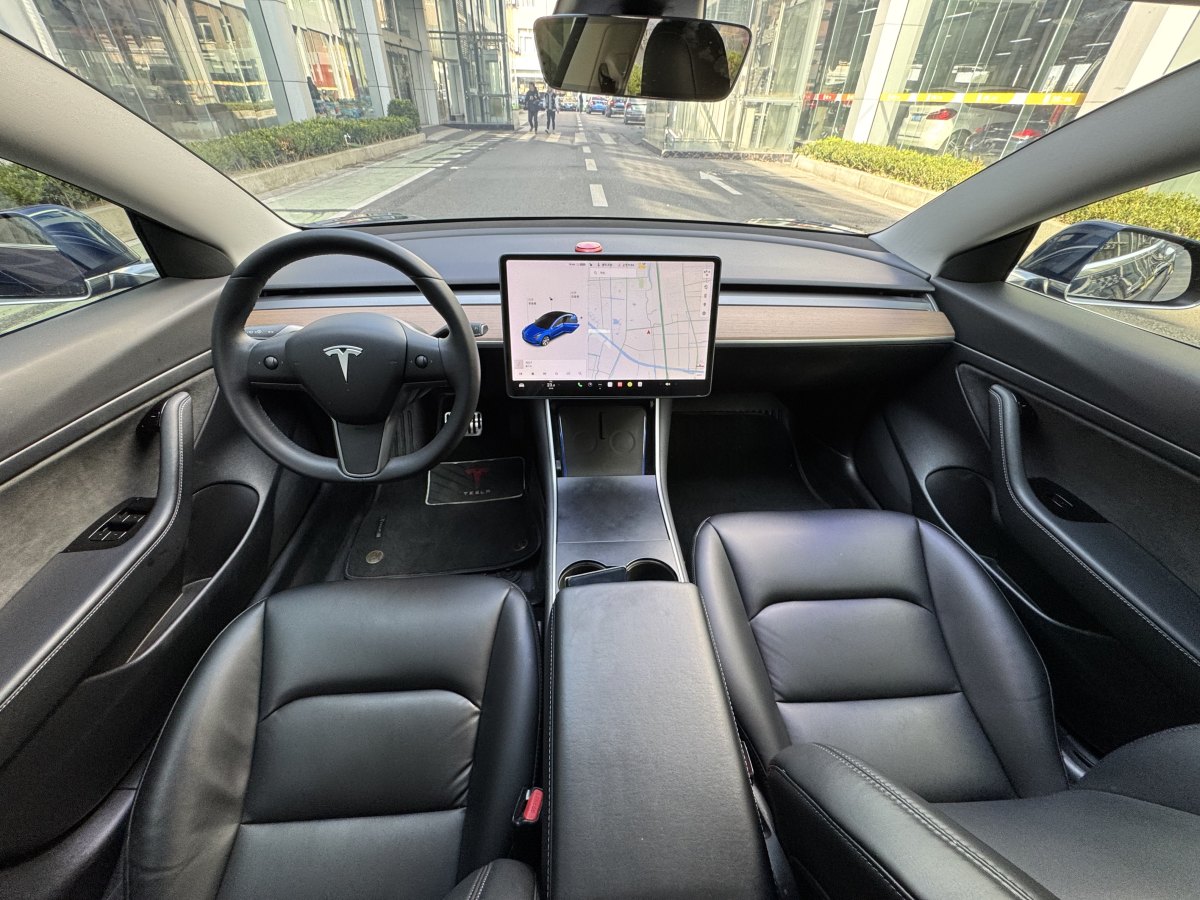 特斯拉 Model 3  2019款 標準續(xù)航后驅(qū)升級版圖片