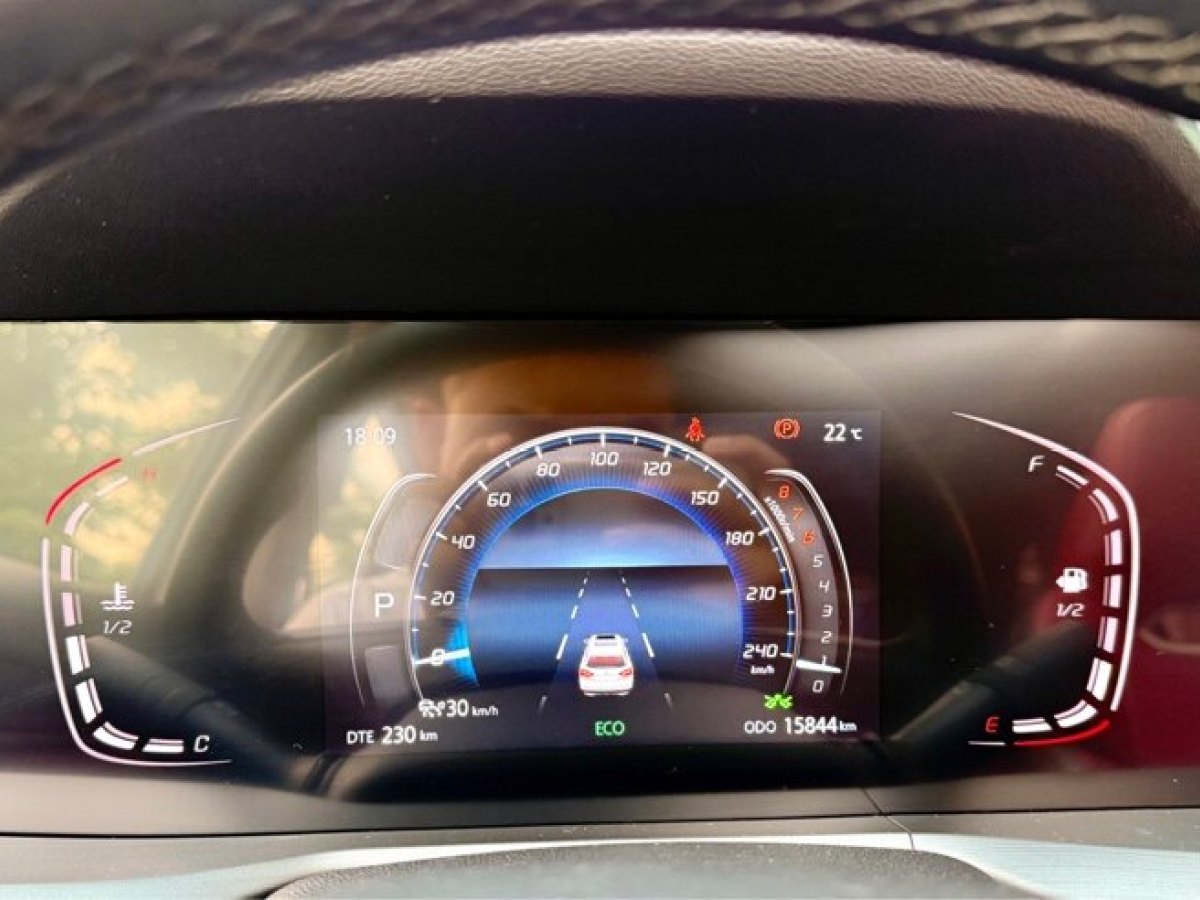 長安 CS55 PLUS  2022款 藍(lán)鯨版 1.5T DCT尊貴型圖片