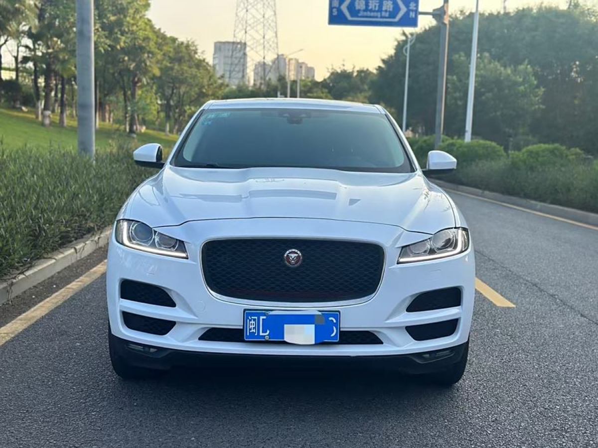 捷豹 F-PACE  2018款 2.0T 兩驅(qū)都市尊享版圖片