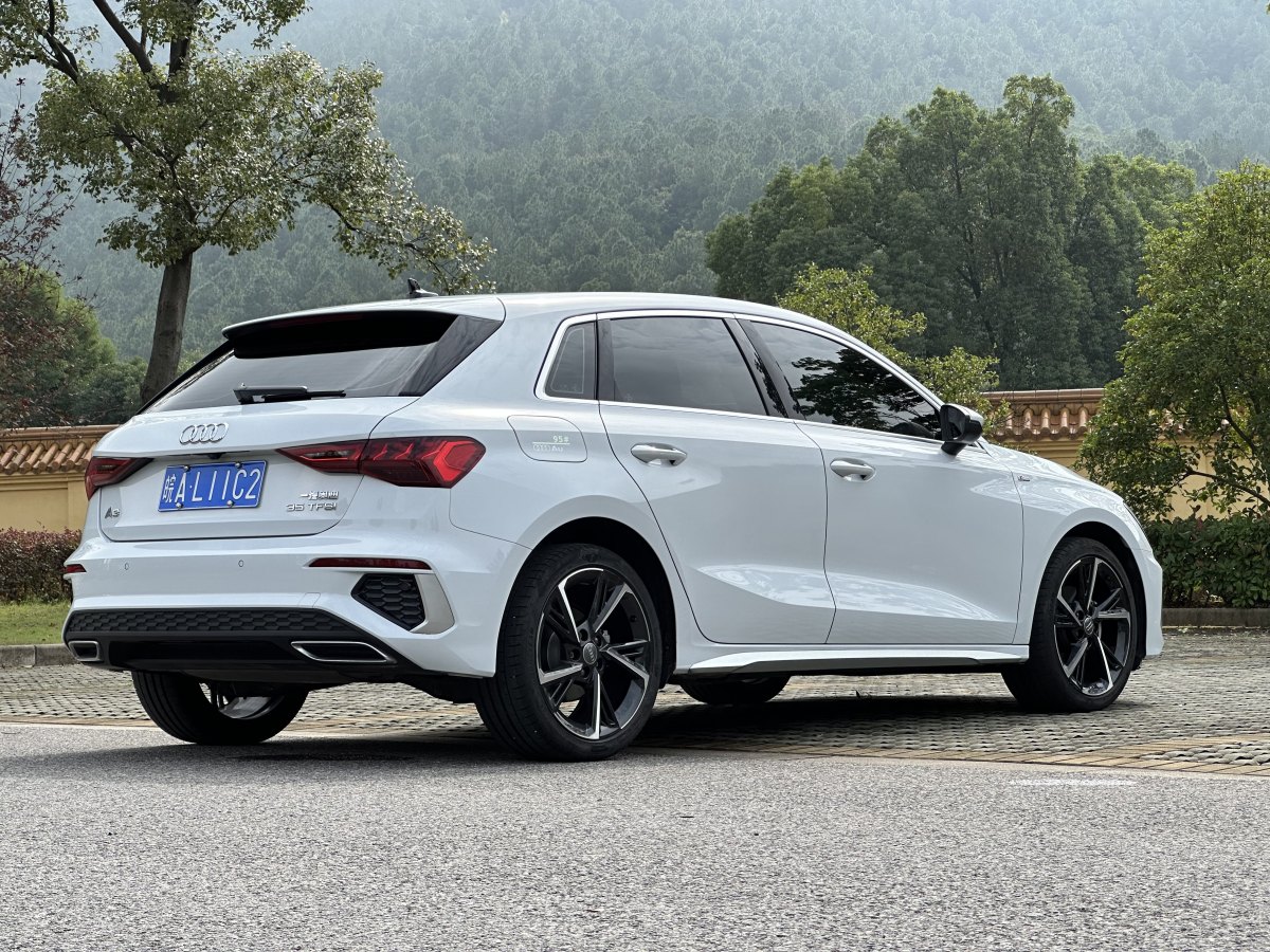 奧迪 奧迪A3  2022款 Sportback 35 TFSI 時尚運(yùn)動型圖片