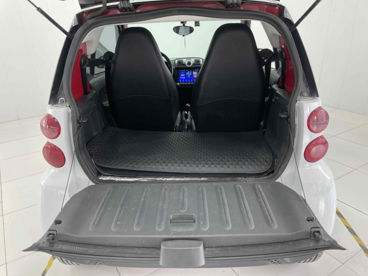 smart fortwo  2012款 1.0 MHD 硬頂標(biāo)準(zhǔn)版圖片