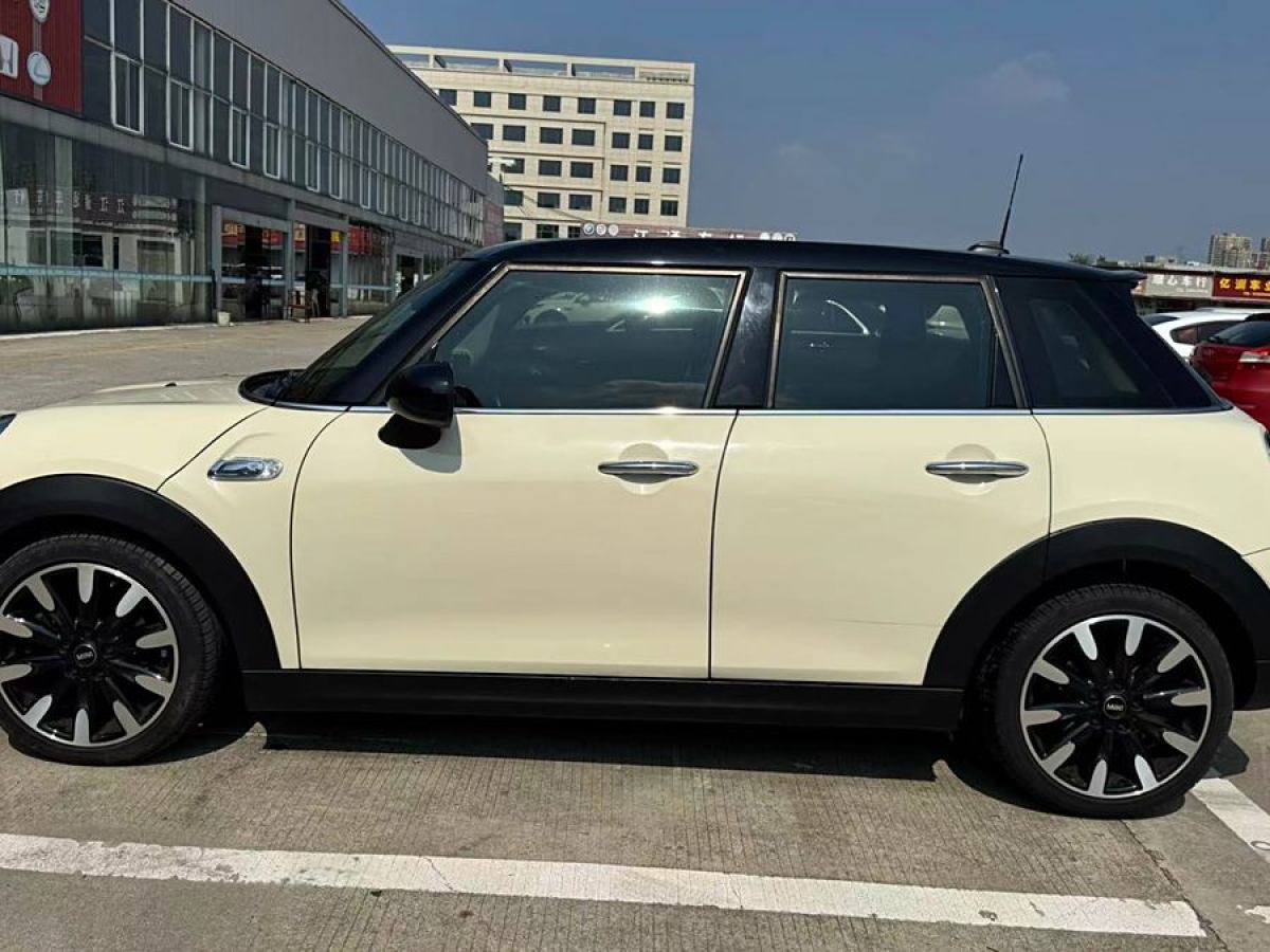 MINI MINI  2015款 2.0T COOPER S 五門版圖片