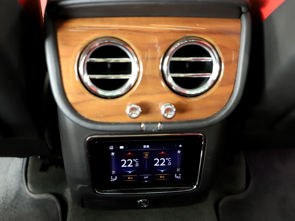 賓利 添越  2021款 4.0T V8圖片