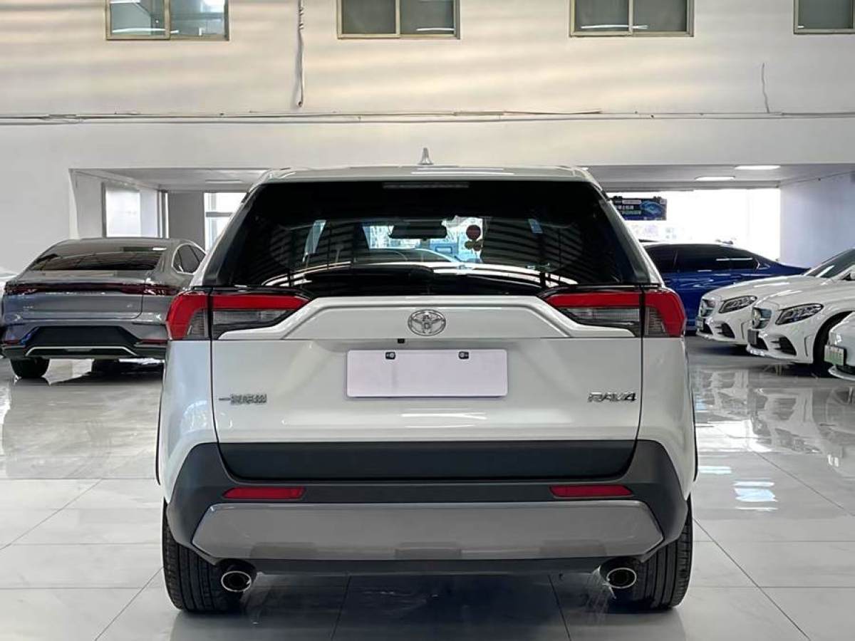 豐田 RAV4榮放  2021款 2.0L CVT兩驅(qū)風(fēng)尚版圖片