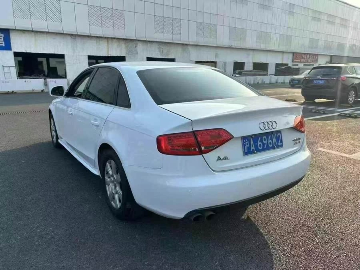 奧迪 奧迪A4L  2010款 2.0 TFSI 標準型圖片