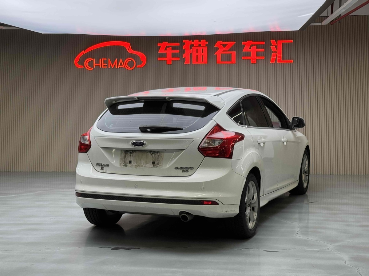 福特 福克斯  2012款 兩廂 2.0L 手動豪華運動型圖片