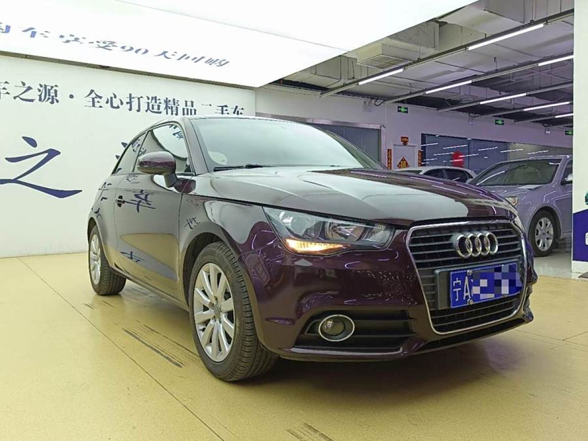 2013年4月奧迪 奧迪A1  2013款 30 TFSI 中國限量版 Ego