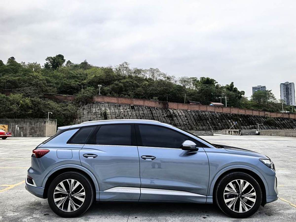 奧迪 奧迪Q4 e-tron  2023款 40 e-tron 創(chuàng)行版圖片