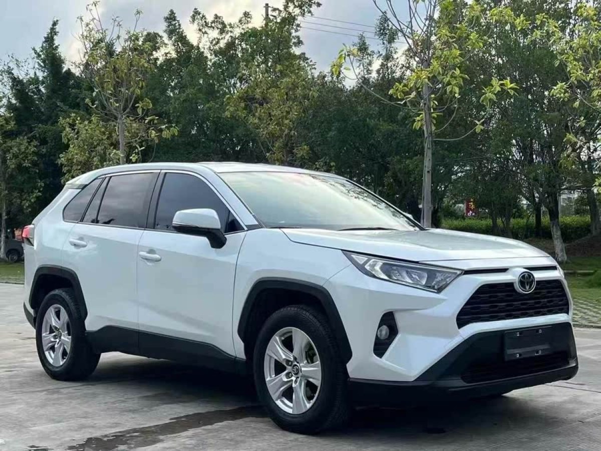 豐田 RAV4榮放  2021款 2.0L CVT兩驅(qū)都市版圖片