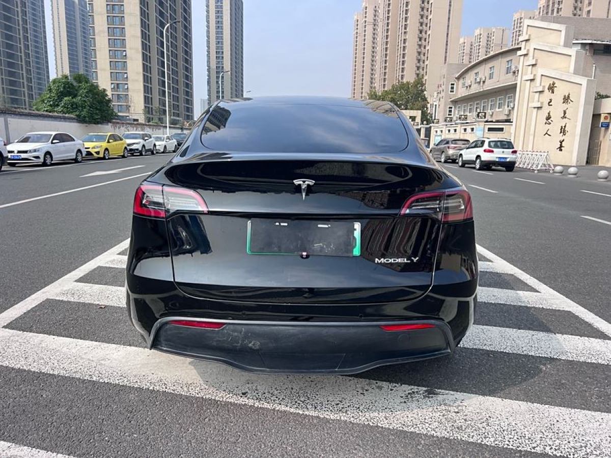 特斯拉 Model Y  2022款 后輪驅(qū)動版圖片